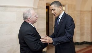 Howard_Schmidt_and_Barack_Obama