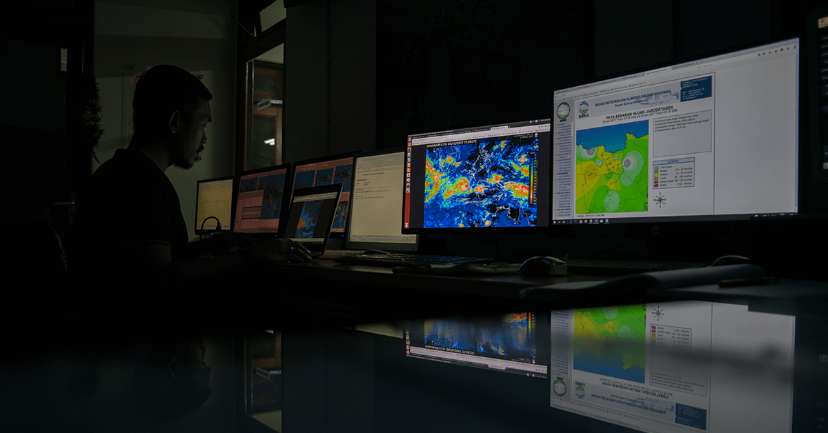 NOAA has issued a request for information for the development of a new weather radar network.